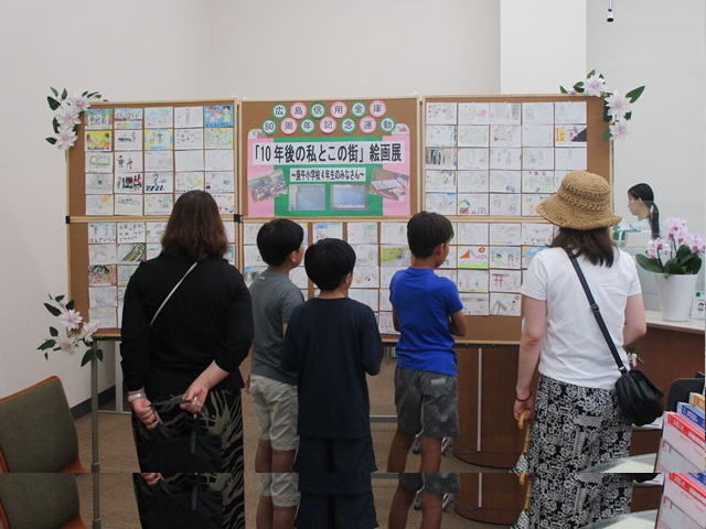 【庚午支店】「10年後の私とこの街」絵画展を開催しました