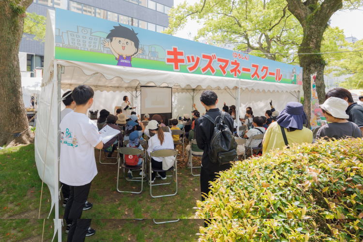 フラワーフェスティバルに出展しました。
