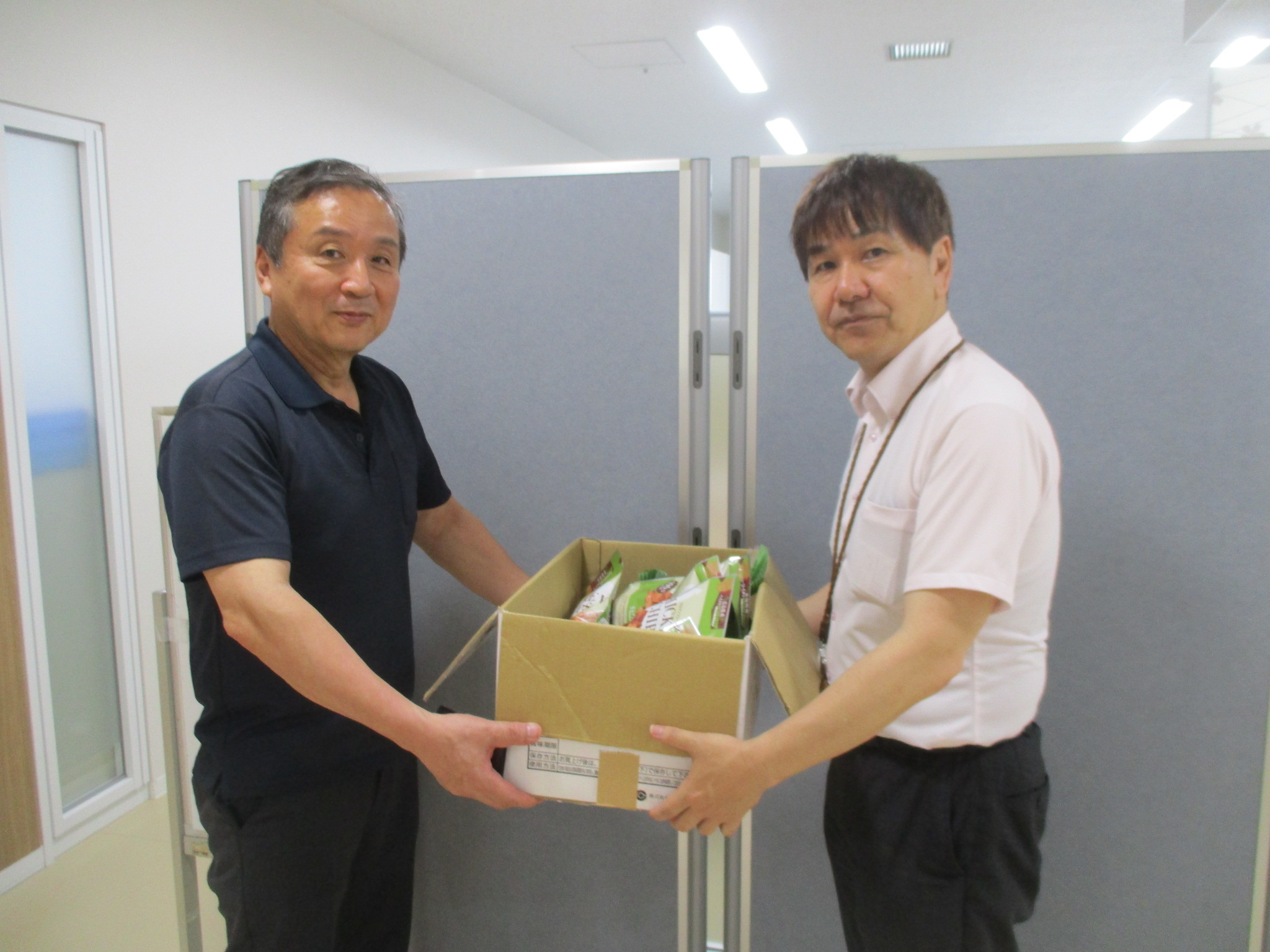 巴屋清信有限会社様が廿日市市社会福祉協議会フードバンクへ寄贈しました。